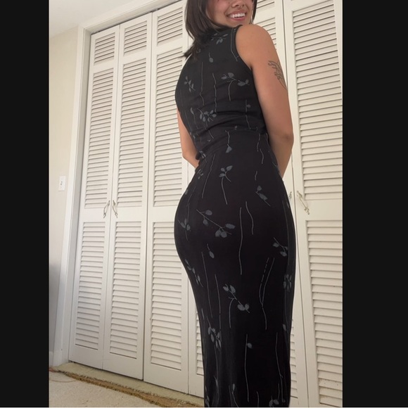 SOLD - Picture 2 of 3